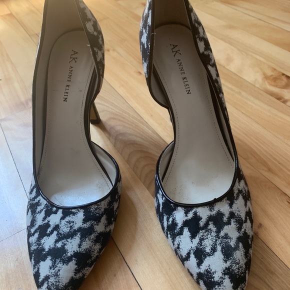 Anne Klein heels - Picture 4 of 4